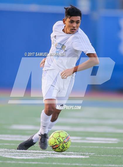 Thumbnail 1 in El Camino Real vs Mendez photogallery.