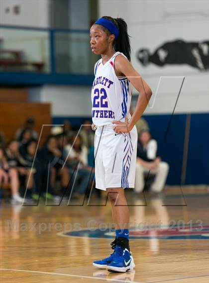 Thumbnail 1 in Arlington vs Bartlett photogallery.