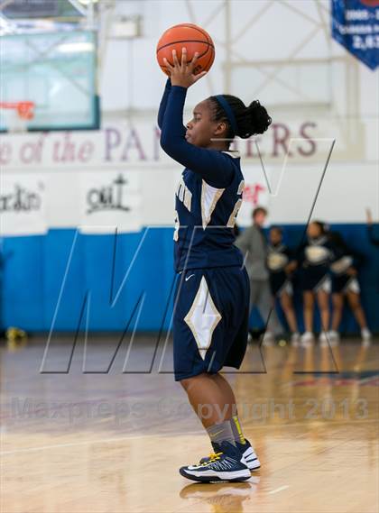Thumbnail 2 in Arlington vs Bartlett photogallery.