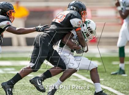 Thumbnail 3 in Wilson vs. DuVal (Prince George County Pigskin Classic) photogallery.