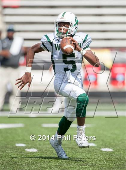Thumbnail 2 in Wilson vs. DuVal (Prince George County Pigskin Classic) photogallery.