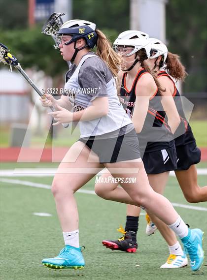 Thumbnail 2 in Lake Wales vs. Winter Haven photogallery.