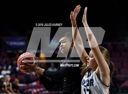 Thumbnail 3 in Valor Christian vs. Lynwood (Tarkanian Classic) photogallery.