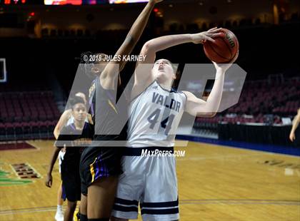 Thumbnail 1 in Valor Christian vs. Lynwood (Tarkanian Classic) photogallery.