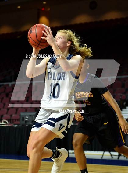 Thumbnail 2 in Valor Christian vs. Lynwood (Tarkanian Classic) photogallery.
