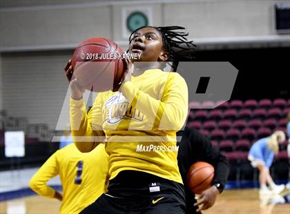 Thumbnail 1 in Valor Christian vs. Lynwood (Tarkanian Classic) photogallery.
