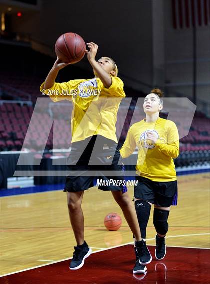 Thumbnail 2 in Valor Christian vs. Lynwood (Tarkanian Classic) photogallery.