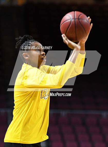 Thumbnail 2 in Valor Christian vs. Lynwood (Tarkanian Classic) photogallery.