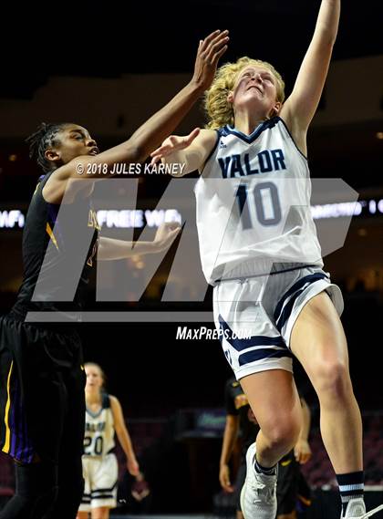 Thumbnail 2 in Valor Christian vs. Lynwood (Tarkanian Classic) photogallery.