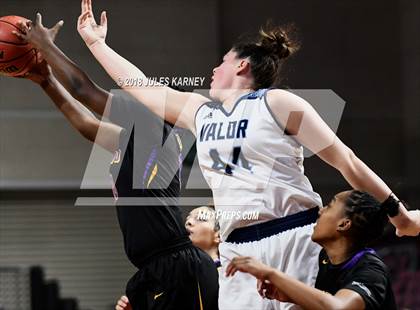 Thumbnail 1 in Valor Christian vs. Lynwood (Tarkanian Classic) photogallery.