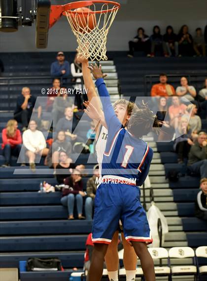 Thumbnail 3 in Red Bank @ Soddy Daisy photogallery.