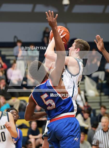 Thumbnail 3 in Red Bank @ Soddy Daisy photogallery.