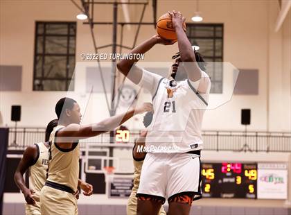 Thumbnail 2 in Pebblebrook vs. Kell (Holiday Hoopsgiving) photogallery.