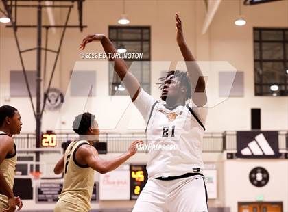 Thumbnail 2 in Pebblebrook vs. Kell (Holiday Hoopsgiving) photogallery.