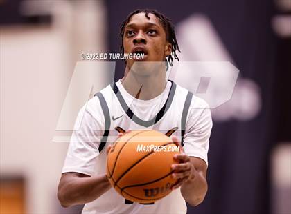 Thumbnail 1 in Pebblebrook vs. Kell (Holiday Hoopsgiving) photogallery.