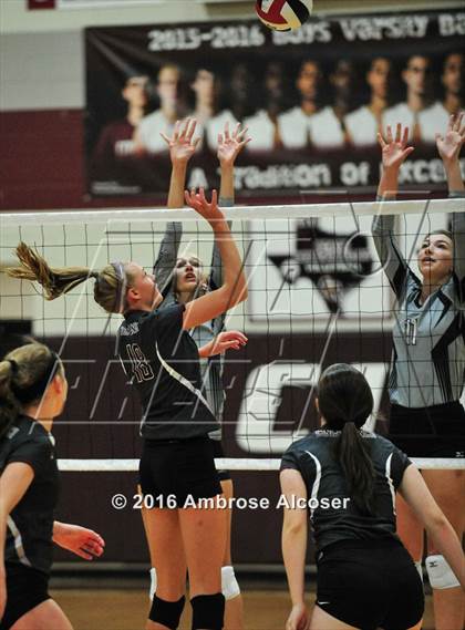 Thumbnail 3 in Bryan vs. Cinco Ranch (NIKE Invitational Tournament) photogallery.