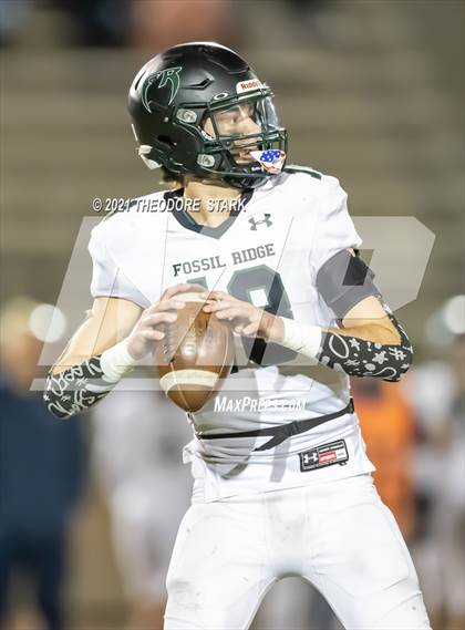 Thumbnail 2 in Cherokee Trail vs. Fossil Ridge (CHSAA 5A 1st Round) photogallery.