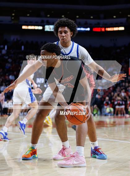 Thumbnail 3 in Millard North vs. Omaha Westside (NSAA Class A Semifinal) photogallery.