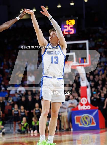 Thumbnail 1 in Millard North vs. Omaha Westside (NSAA Class A Semifinal) photogallery.