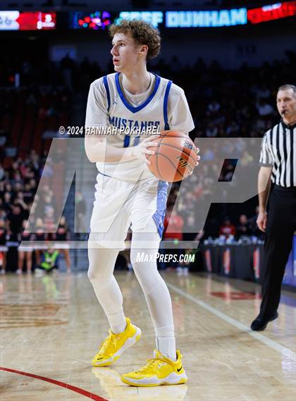 Thumbnail 2 in Millard North vs. Omaha Westside (NSAA Class A Semifinal) photogallery.