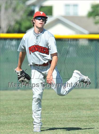 Thumbnail 1 in Holliday @ Ponder photogallery.