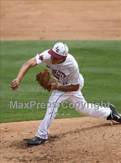 Thumbnail 1 in Johnson City vs. Stamford (UIL 2A State Semifinal) photogallery.