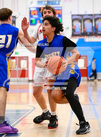 Thumbnail 1 in Prospect vs. Burlingame (CIF CCS D3 Round 2 @ Hillsdale) photogallery.
