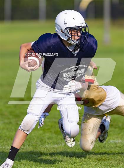 Thumbnail 3 in Sachem East vs Eastport-South Manor Scrimmage photogallery.