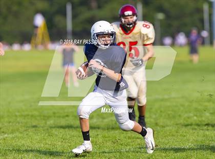 Thumbnail 2 in Sachem East vs Eastport-South Manor Scrimmage photogallery.