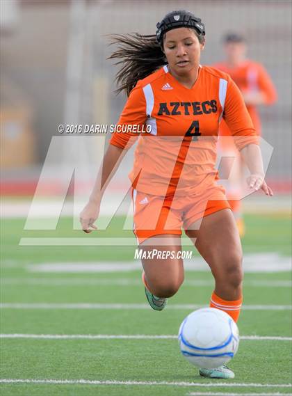 Thumbnail 3 in Corona del Sol vs. Red Mountain (Coyote Classic Tournament) photogallery.