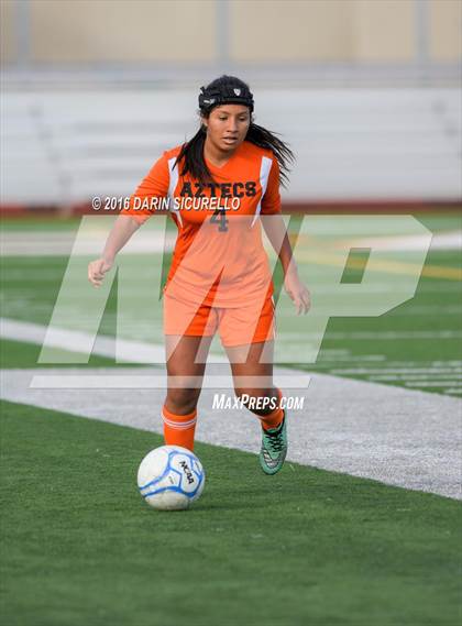 Thumbnail 2 in Corona del Sol vs. Red Mountain (Coyote Classic Tournament) photogallery.