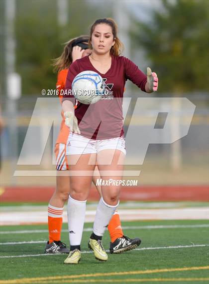 Thumbnail 3 in Corona del Sol vs. Red Mountain (Coyote Classic Tournament) photogallery.