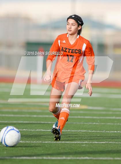 Thumbnail 1 in Corona del Sol vs. Red Mountain (Coyote Classic Tournament) photogallery.