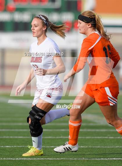 Thumbnail 3 in Corona del Sol vs. Red Mountain (Coyote Classic Tournament) photogallery.