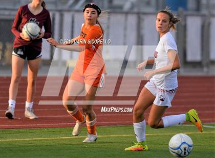 Thumbnail 1 in Corona del Sol vs. Red Mountain (Coyote Classic Tournament) photogallery.