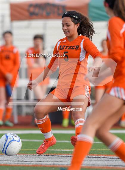 Thumbnail 2 in Corona del Sol vs. Red Mountain (Coyote Classic Tournament) photogallery.