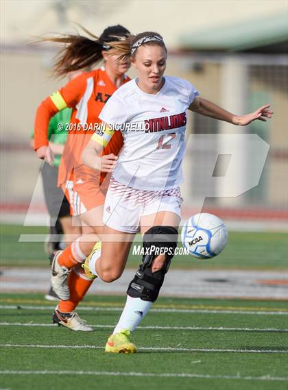 Thumbnail 2 in Corona del Sol vs. Red Mountain (Coyote Classic Tournament) photogallery.