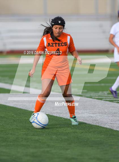 Thumbnail 1 in Corona del Sol vs. Red Mountain (Coyote Classic Tournament) photogallery.