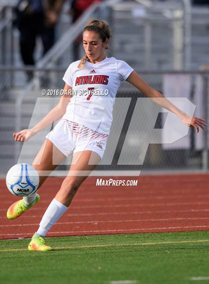 Thumbnail 3 in Corona del Sol vs. Red Mountain (Coyote Classic Tournament) photogallery.