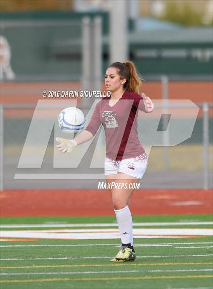 Thumbnail 2 in Corona del Sol vs. Red Mountain (Coyote Classic Tournament) photogallery.