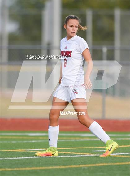 Thumbnail 2 in Corona del Sol vs. Red Mountain (Coyote Classic Tournament) photogallery.