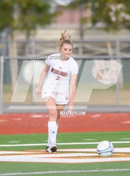 Thumbnail 2 in Corona del Sol vs. Red Mountain (Coyote Classic Tournament) photogallery.