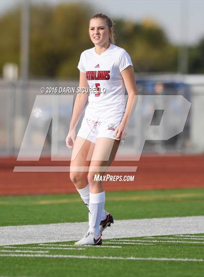 Thumbnail 1 in Corona del Sol vs. Red Mountain (Coyote Classic Tournament) photogallery.