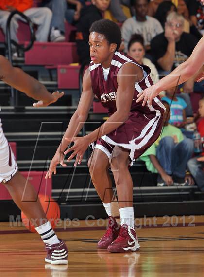 Thumbnail 1 in Sunrise Christian Academy vs. Lewisville (Fantasy of Lights) photogallery.
