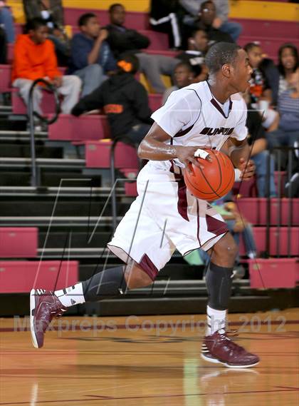 Thumbnail 2 in Sunrise Christian Academy vs. Lewisville (Fantasy of Lights) photogallery.