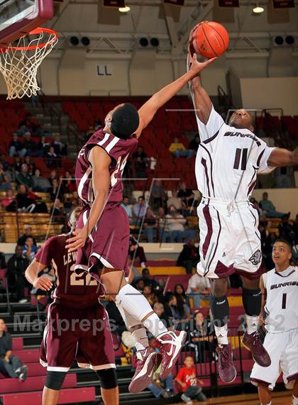 Thumbnail 1 in Sunrise Christian Academy vs. Lewisville (Fantasy of Lights) photogallery.