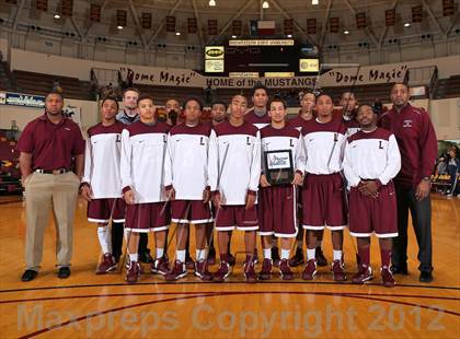 Thumbnail 2 in Sunrise Christian Academy vs. Lewisville (Fantasy of Lights) photogallery.