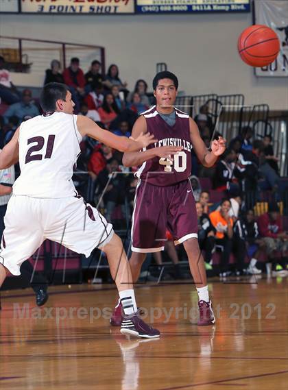 Thumbnail 3 in Sunrise Christian Academy vs. Lewisville (Fantasy of Lights) photogallery.