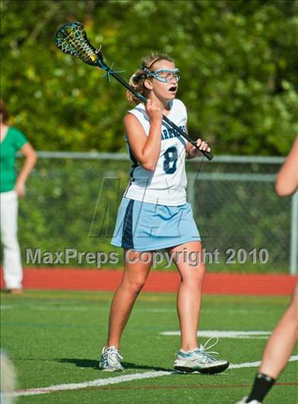 Thumbnail 2 in Duxbury vs. Medfield (MIAA Division 2 South Quarterfinal) photogallery.