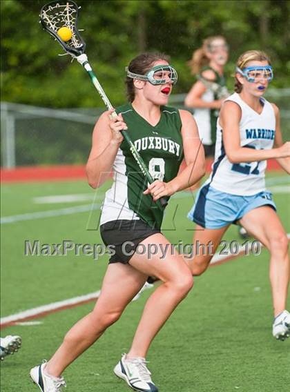 Thumbnail 2 in Duxbury vs. Medfield (MIAA Division 2 South Quarterfinal) photogallery.